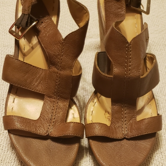 Shoes - Picture 2 of 3